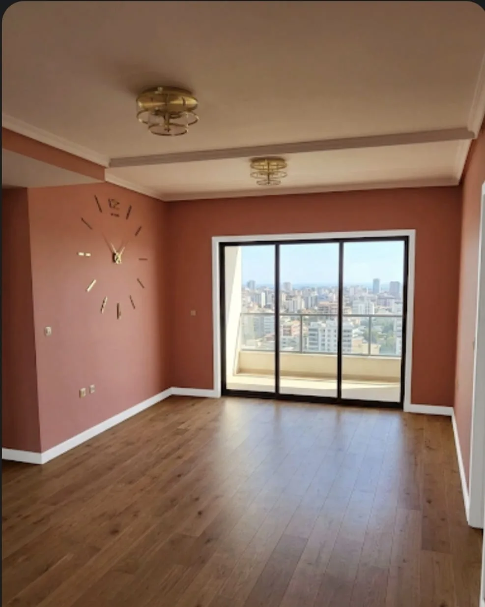 Foto del despues de un trabajo de pintura y reparacion.